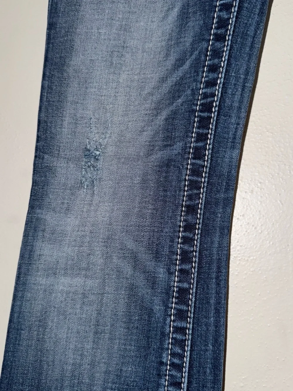 Miss Me Signature Boot Cut Embellished Blue Bootcut Jeans Women’s Size 27
